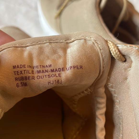 Michael Kors athletic shoes size 6.5 - Picture 3 of 3